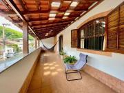 Casa com 3 Quartos e 2 banheiros à Venda, 113 m² por R$...