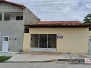 Casa com 3 Quartos e 2 banheiros à Venda, 120 m² por R$...