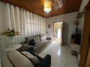 Casa com 3 Quartos e 2 banheiros à Venda, 120 m² por R$...