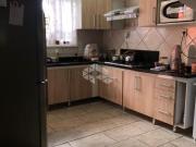 Casa com 3 Quartos e 2 banheiros à Venda, 137 m² Canoas RS