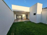 Casa com 3 Quartos e 2 banheiros à Venda, 148 m² por R$...