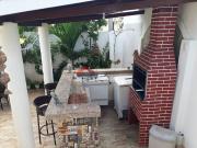 Casa com 3 Quartos e 2 banheiros à Venda, 163 m² por R$...
