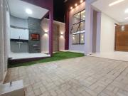 Casa com 3 Quartos e 2 banheiros à Venda, 200 m² por R$...