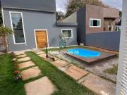 Casa com 3 Quartos e 2 banheiros à Venda, 210 m² por R$...