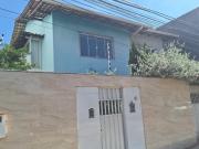 Casa com 3 Quartos e 2 banheiros à Venda, 270 m² por R$...