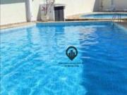 Casa com 3 Quartos e 2 banheiros à Venda, 72 m² por R$...