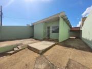 Casa com 3 Quartos e 2 banheiros para Alugar, 80 m² por...