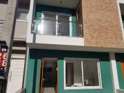 Casa com 3 Quartos e 3 banheiros à Venda, 121 m² por R$...