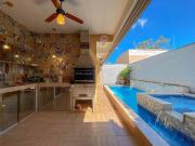 Casa com 3 Quartos e 3 banheiros à Venda, 126 m² por R$...