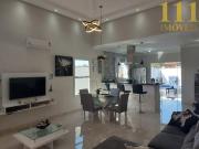 Casa com 3 Quartos e 3 banheiros à Venda, 146 m² por R$...