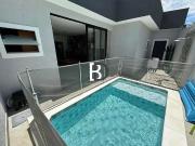 Casa com 3 Quartos e 3 banheiros à Venda, 180 m² por R$...