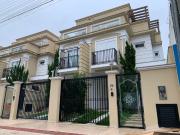 Casa com 3 Quartos e 3 banheiros à Venda, 187 m² por R$...
