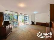 Casa com 3 Quartos e 3 banheiros à Venda, 255 m² por R$...