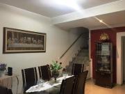 Casa com 3 Quartos e 3 banheiros à Venda, 90 m² por R$...