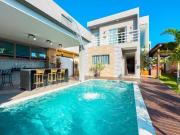 Casa com 3 Quartos e 3 banheiros para Alugar, 300 m² por...