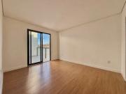 Casa com 3 Quartos e 3 banheiros Ã Venda, 232mÂ² por R$...