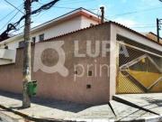 CASA COM 3 QUARTOS E 3 VAGAS DE GARAGEM À VENDA NA VILA...