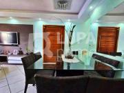 CASA COM 3 QUARTOS E 3 VAGAS DE GARAGEM À VENDA NA VILA...