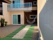Casa com 3 Quartos e 4 banheiros à Venda, 140 m² por R$...