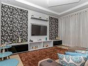 Casa com 3 Quartos e 4 banheiros à Venda, 180 m² por R$...