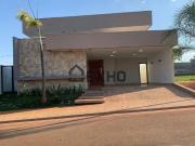 Casa com 3 Quartos e 4 banheiros à Venda, 220 m² por R$...