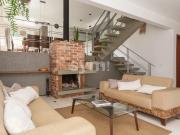 Casa com 3 Quartos e 4 banheiros à Venda, 262 m² por R$...