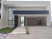 Casa com 3 Quartos e 4 banheiros à Venda, 266 m² por R$...