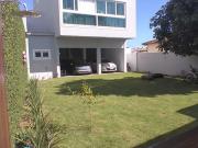 Casa com 3 Quartos e 5 banheiros à Venda, 480 m² por R$...