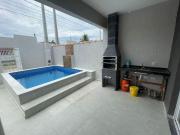 Casa com 3 quartos e piscina em Itanhaém