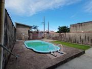 Casa com 3 quartos e piscina em Itanhaém