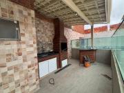 Casa com 3 quartos e piscina em Itanhaém