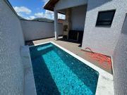 Casa com 3 quartos e piscina em Peruíbe R$ 430.000,00