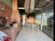 Casa com 3 quartos para alugar, 227 mÂ² por R$...