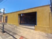 Casa com 3 quartos para alugar na Rua Catarina de Bora,...