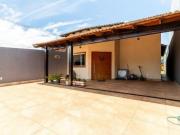 CASA COM 3 QUARTOS RUA 8, VICENTE PIRES!