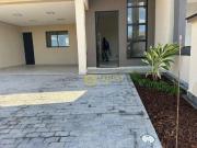 Casa com 3 Quartos, sendo 1 Suíte à venda, 140 m² por R$...