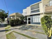 Casa com 3 quartos, sendo 1 suíte à venda, 145 m² por R$...