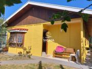 Casa com 3 quartos sendo 1 suíte à venda, 180 m² por R$...