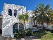 Casa com 3 Quartos, sendo 1 Suíte à venda, 250 m² por R$...