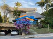 Casa com 3 quartos sendo 1 suite com Hidro Nova...