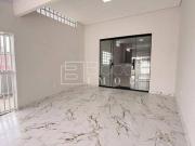 Casa com 3 quartos sendo 1 suíte na quadra 405 do... Casa com 3 quartos sendo 1 suíte na quadra 405 do...