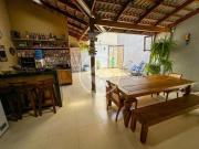 Casa com 3 quartos sendo 2 suítes no Setor Jardim...