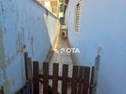 Casa com 3 quartos sendo um deles suíte