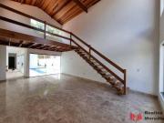 Casa com 3 quartos suites à venda, 200 m² por R$...