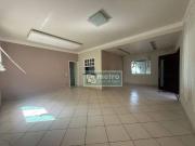 Casa com 3 quartos à venda, 159 m² por R$ 650.000...