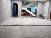 Casa com 3 quartos Ã venda, 270 mÂ² por R$ 2.250.000...