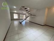 Casa com 3 Quartos Ã venda por R$ 680.000 Serra Grande...