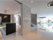 Casa com 3 Suítes, 5 garagens 600 m² Belíssima casa para...