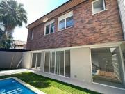 Casa com 3 suítes 3 vagas a venda na Chácara Flora