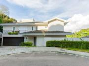 Casa com 3 suítes, 535m² no Ecoville